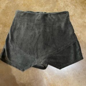 Boutique Skort!